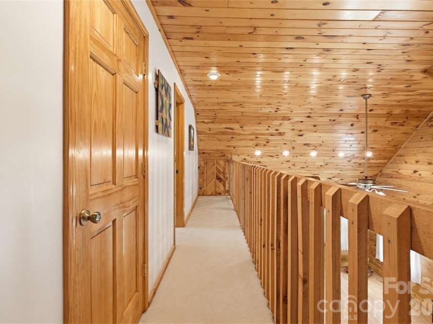 451 Rustic Ridge Drive, Canton, NC 28716.  MLS# CAR4384087, YatesRealty ID 25297. 