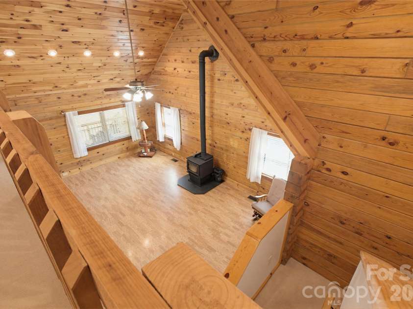 451 Rustic Ridge Drive, Canton, NC 28716.  MLS# CAR4384087, YatesRealty ID 25297. 
