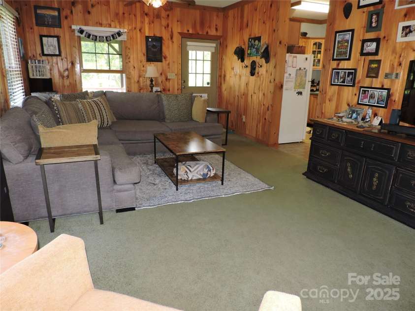 674 Johnson's River Bend Lane, Bakersville, NC 28705.  MLS# CAR4270013, YatesRealty ID 25297. 