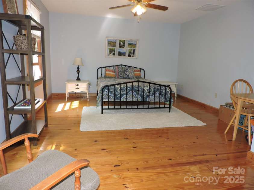 674 Johnson's River Bend Lane, Bakersville, NC 28705.  MLS# CAR4270013, YatesRealty ID 25297. 