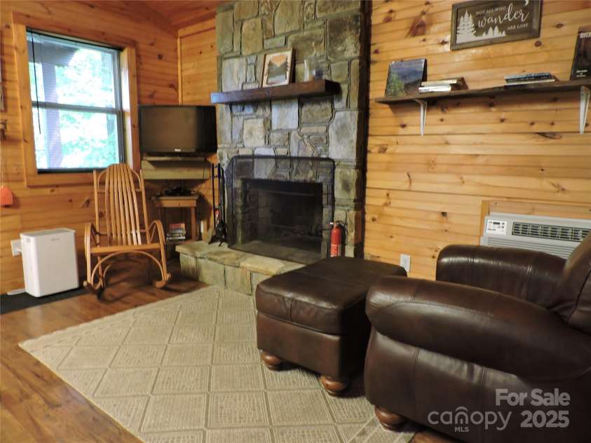 674 Johnson's River Bend Lane, Bakersville, NC 28705.  MLS# CAR4270013, YatesRealty ID 25297. 
