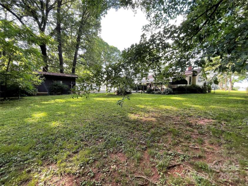 2411 Rebecca Avenue, Charlotte, NC 28208.  MLS# CAR4271832, YatesRealty ID 25298. 