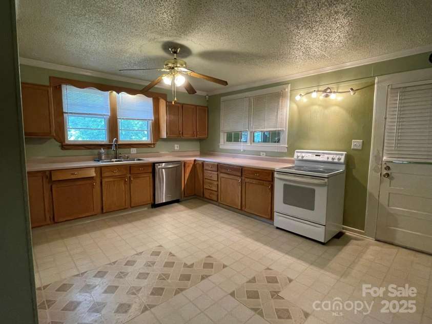 2411 Rebecca Avenue, Charlotte, NC 28208.  MLS# CAR4271832, YatesRealty ID 25298. 