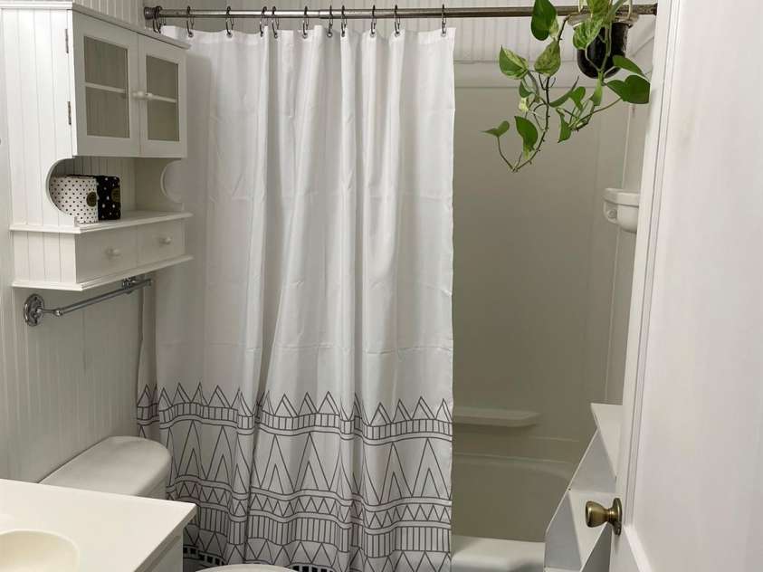 2411 Rebecca Avenue, Charlotte, NC 28208.  MLS# CAR4271832, YatesRealty ID 25298. 