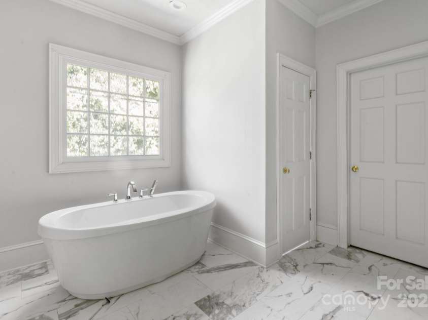 127 Main Street, Belmont, NC 28012.  MLS# CAR4296421, YatesRealty ID 253. 