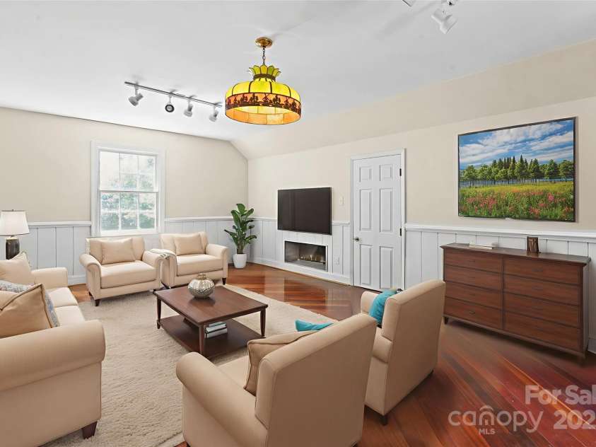 127 Main Street, Belmont, NC 28012.  MLS# CAR4296421, YatesRealty ID 253. 