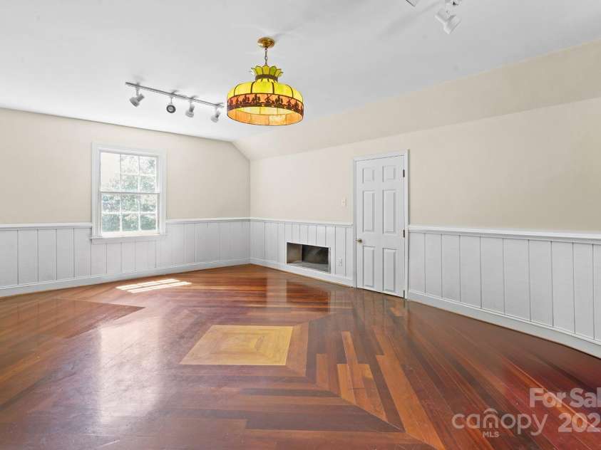 127 Main Street, Belmont, NC 28012.  MLS# CAR4296421, YatesRealty ID 253. 