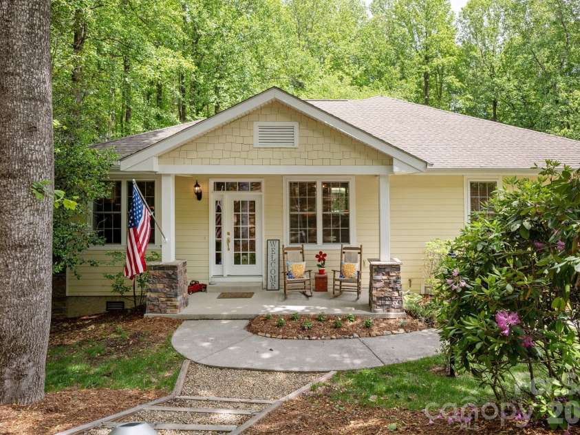 113 CHANCERY Court, Flat Rock, NC 28731.  MLS# CAR4380849, YatesRealty ID 2530. 