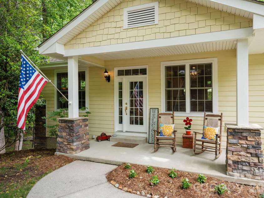 113 CHANCERY Court, Flat Rock, NC 28731.  MLS# CAR4380849, YatesRealty ID 2530. 