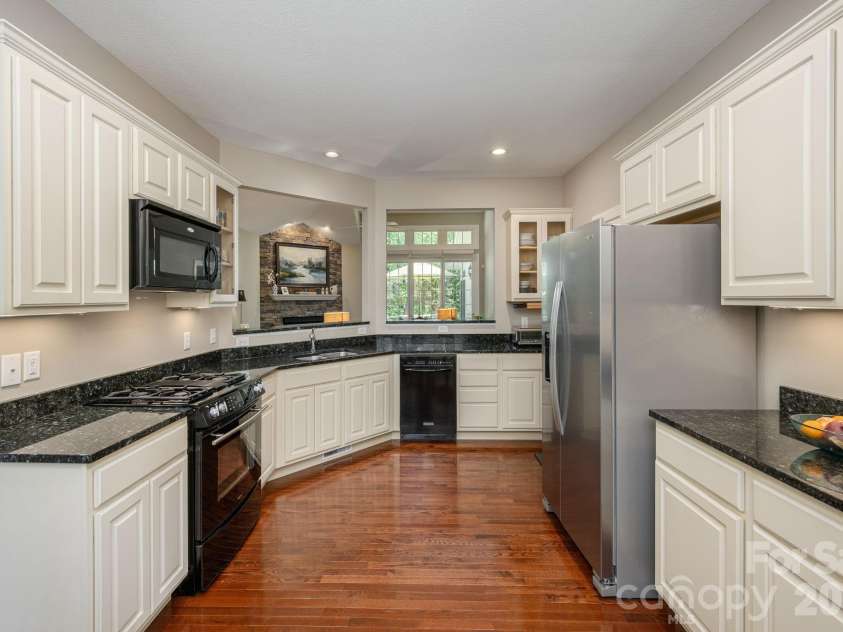 113 CHANCERY Court, Flat Rock, NC 28731.  MLS# CAR4380849, YatesRealty ID 2530. 