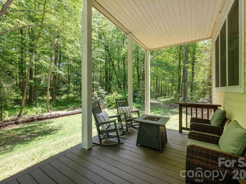113 CHANCERY Court, Flat Rock, NC 28731.  MLS# CAR4380849, YatesRealty ID 2530. 