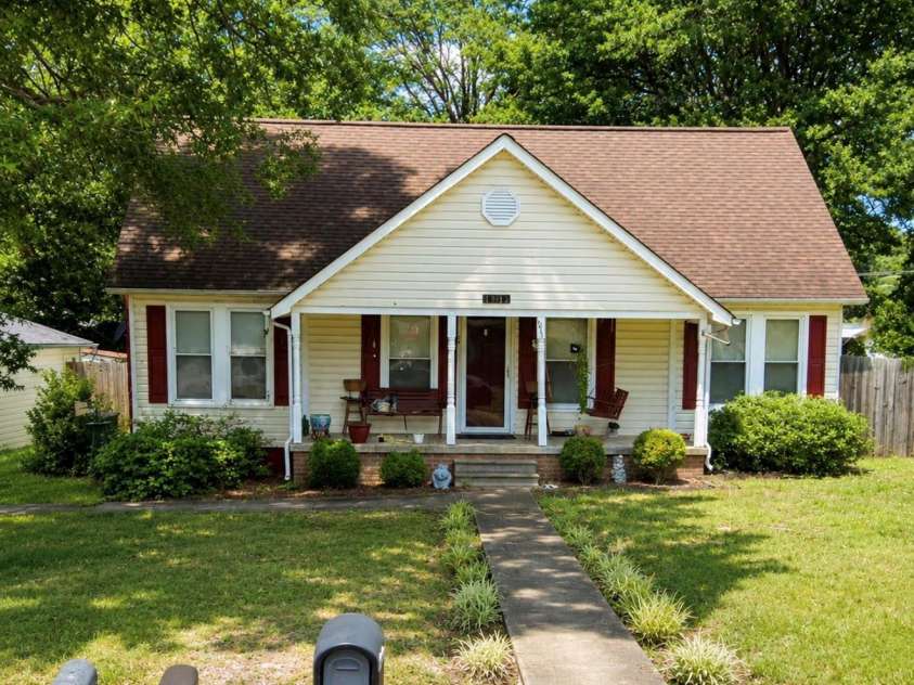 1911 Crestmont Avenue, Kannapolis, NC 28081.  MLS# CAR4382485, YatesRealty ID 25300. 