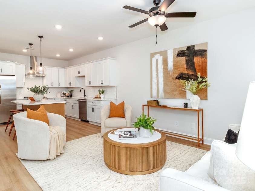 2507 Elon Street, Charlotte, NC 28208.  MLS# CAR4246271, YatesRealty ID 25301. 