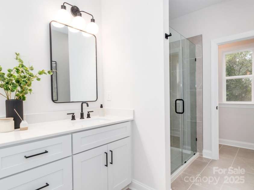 2507 Elon Street, Charlotte, NC 28208.  MLS# CAR4246271, YatesRealty ID 25301. 