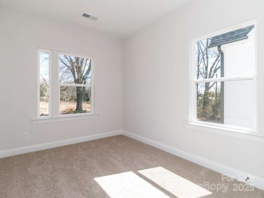 2507 Elon Street, Charlotte, NC 28208.  MLS# CAR4246271, YatesRealty ID 25301. 