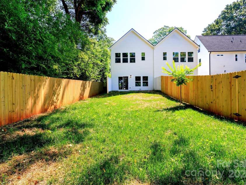 2507 Elon Street, Charlotte, NC 28208.  MLS# CAR4246271, YatesRealty ID 25301. 