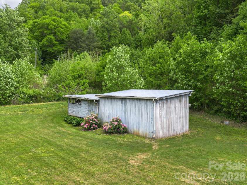 379 Fork Road, Barnardsville, NC 28709.  MLS# CAR4378726, YatesRealty ID 25301. 