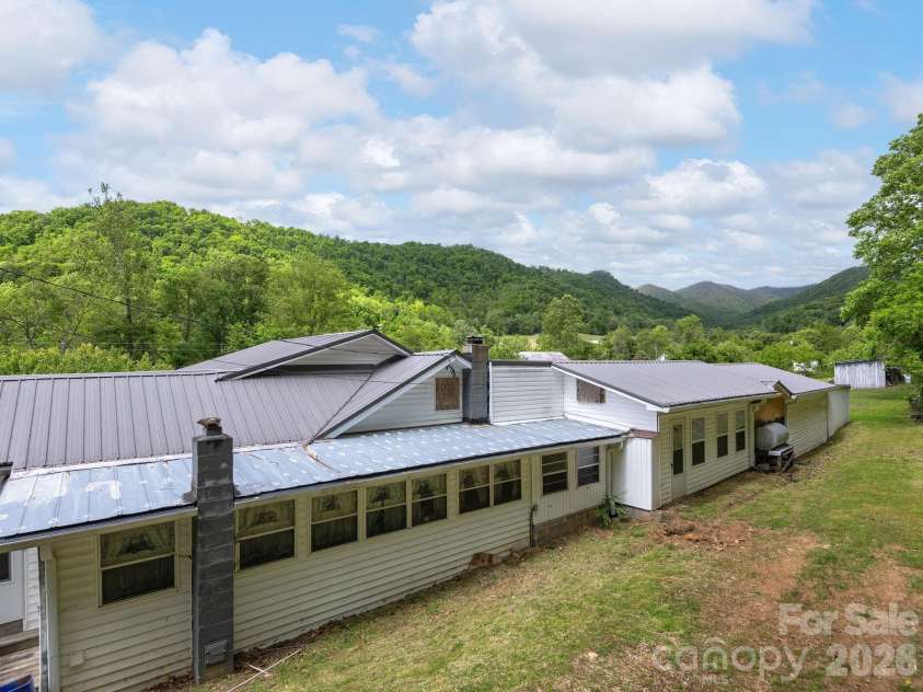 379 Fork Road, Barnardsville, NC 28709.  MLS# CAR4378726, YatesRealty ID 25301. Expansive Layout with Mountain Backdrop