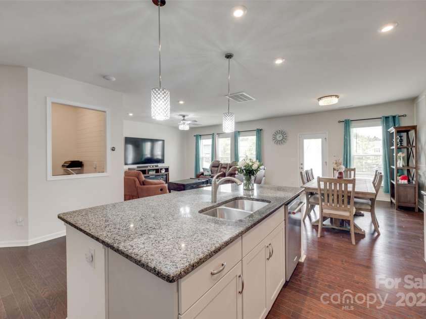 1033 Dorsey Drive, Fort Mill, SC 29715.  MLS# CAR4258362, YatesRealty ID 25303. 