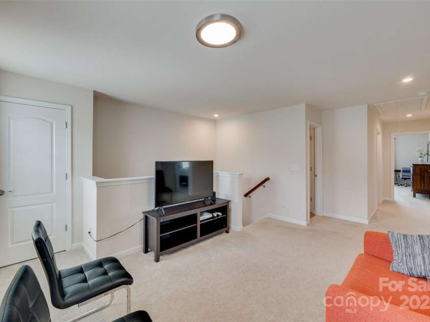 1033 Dorsey Drive, Fort Mill, SC 29715.  MLS# CAR4258362, YatesRealty ID 25303. 