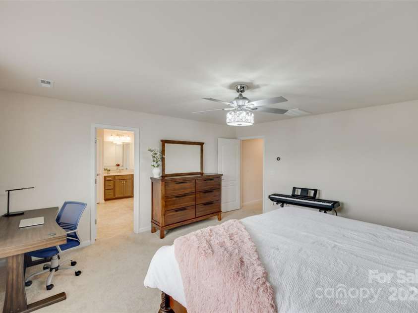 1033 Dorsey Drive, Fort Mill, SC 29715.  MLS# CAR4258362, YatesRealty ID 25303. 