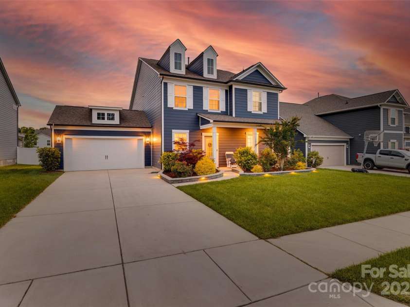 1033 Dorsey Drive, Fort Mill, SC 29715.  MLS# CAR4258362, YatesRealty ID 25303. 