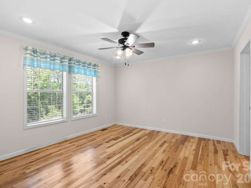 40 New Elijah Way, Fletcher, NC 28732.  MLS# CAR4384158, YatesRealty ID 25305. Primary bedroom 