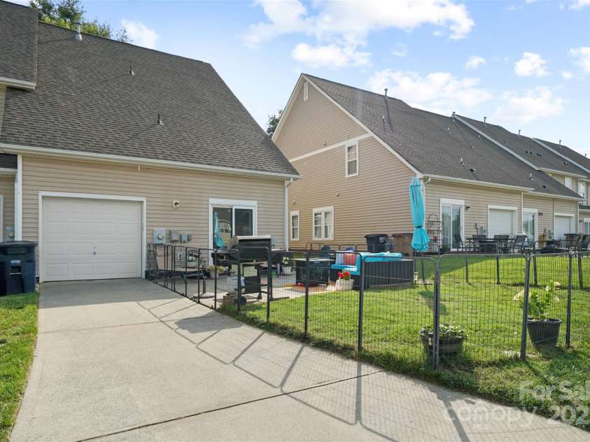 1012 Laparc Lane, Indian Trail, NC 28079.  MLS# CAR4269430, YatesRealty ID 25306. 