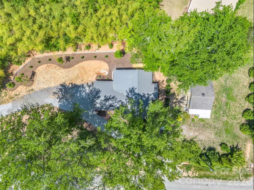 5923 Highway 14 Highway, Landrum, SC 29356.  MLS# CAR4386371, YatesRealty ID 25306. 