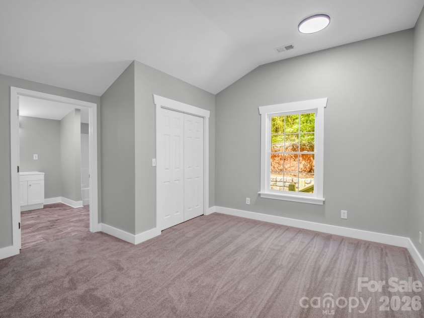 5923 Highway 14 Highway, Landrum, SC 29356.  MLS# CAR4386371, YatesRealty ID 25306. Owners Suite