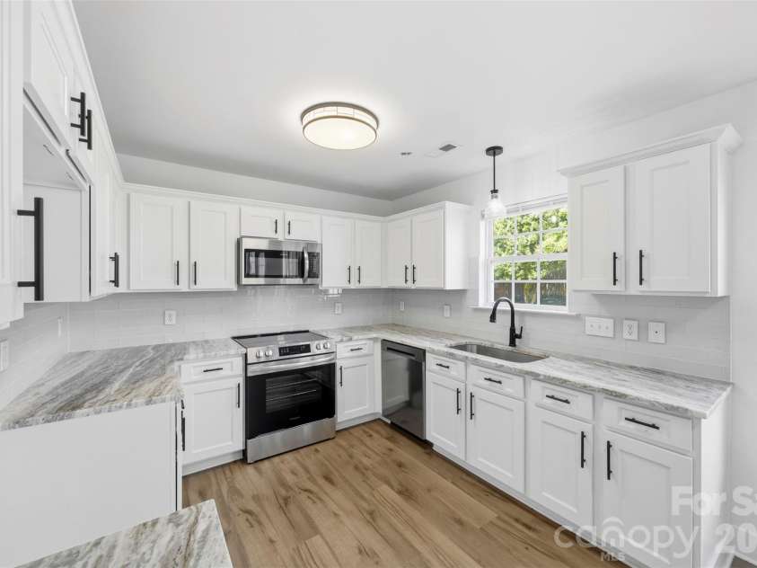 125 Mallory Tai Drive, Lincolnton, NC 28092.  MLS# CAR4380145, YatesRealty ID 25307. 