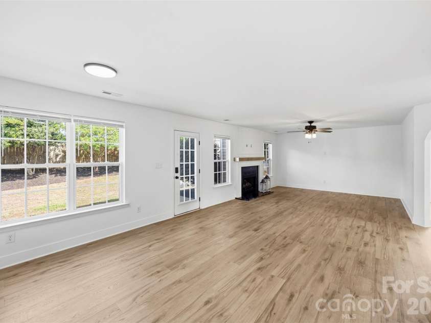 125 Mallory Tai Drive, Lincolnton, NC 28092.  MLS# CAR4380145, YatesRealty ID 25307. 
