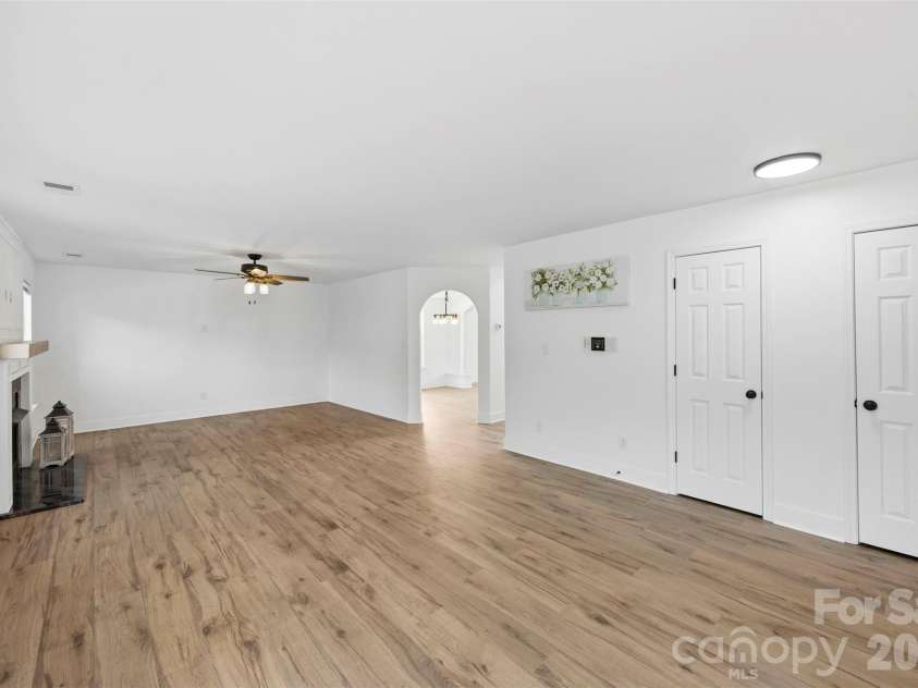 125 Mallory Tai Drive, Lincolnton, NC 28092.  MLS# CAR4380145, YatesRealty ID 25307. 