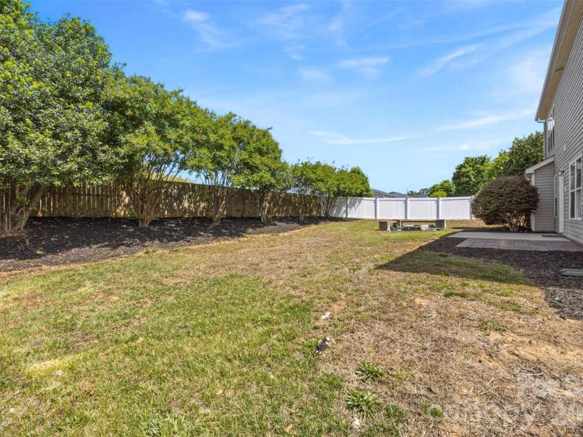 125 Mallory Tai Drive, Lincolnton, NC 28092.  MLS# CAR4380145, YatesRealty ID 25307. 