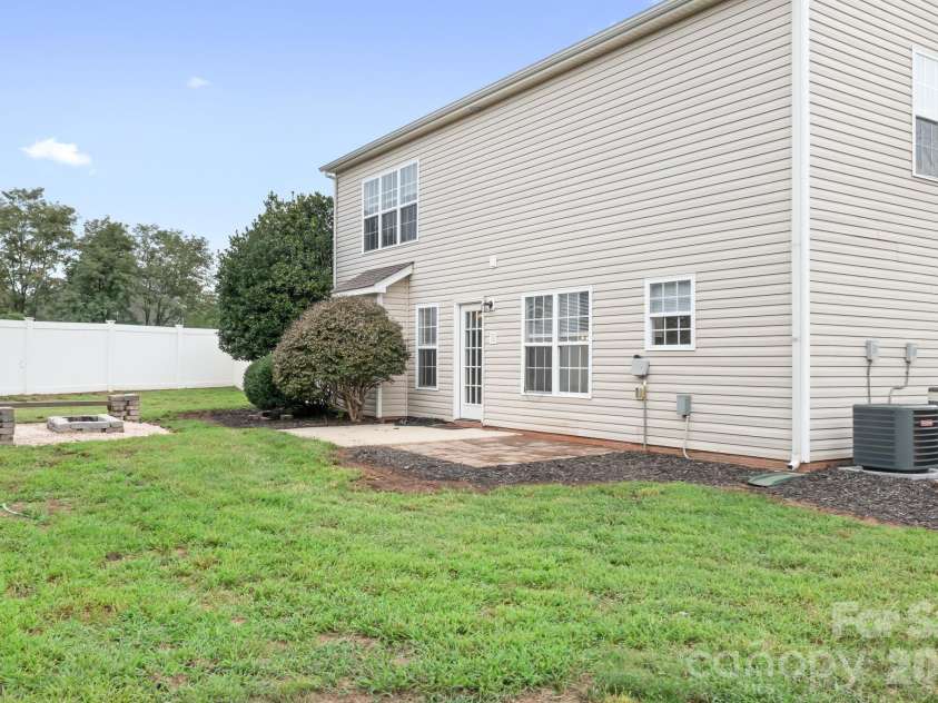 125 Mallory Tai Drive, Lincolnton, NC 28092.  MLS# CAR4417556, YatesRealty ID 25307. 