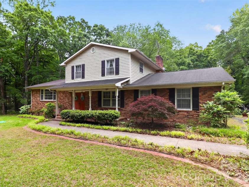 10899 Caroline Acres Road, Fort Mill, SC 29707.  MLS# CAR4382141, YatesRealty ID 25308. 