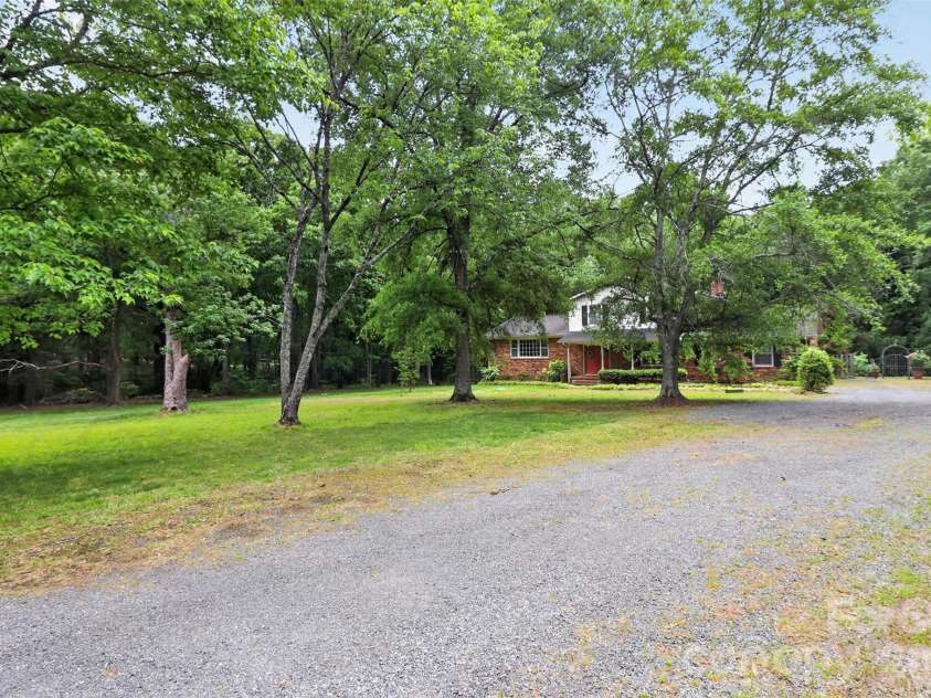 10899 Caroline Acres Road, Fort Mill, SC 29707.  MLS# CAR4382141, YatesRealty ID 25308. 