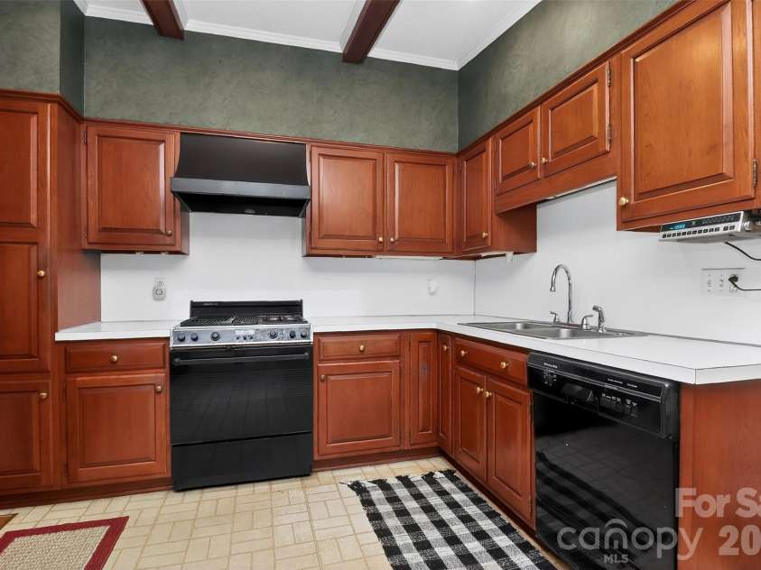 10899 Caroline Acres Road, Fort Mill, SC 29707.  MLS# CAR4382141, YatesRealty ID 25308. 