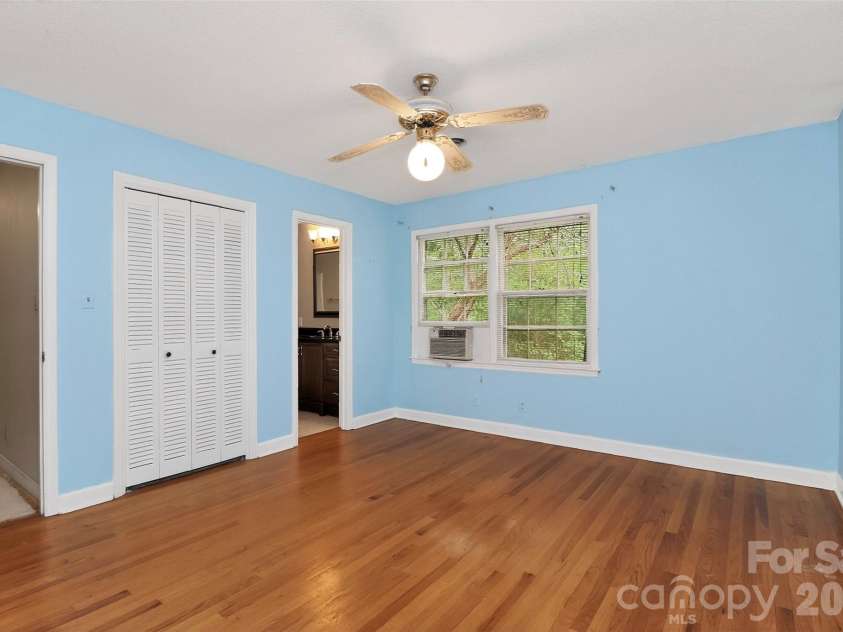 10899 Caroline Acres Road, Fort Mill, SC 29707.  MLS# CAR4382141, YatesRealty ID 25308. 