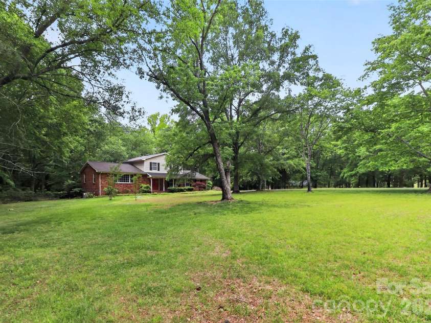 10899 Caroline Acres Road, Fort Mill, SC 29707.  MLS# CAR4382141, YatesRealty ID 25308. 