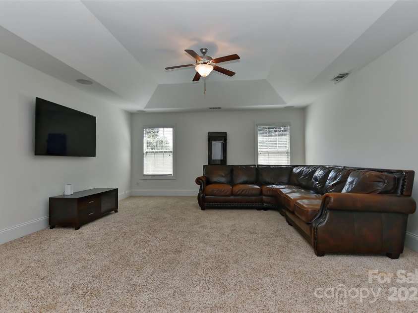 3913 Widgeon Way, Waxhaw, NC 28173.  MLS# CAR4271145, YatesRealty ID 25308. 