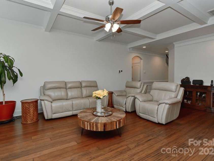 3913 Widgeon Way, Waxhaw, NC 28173.  MLS# CAR4271145, YatesRealty ID 25308. 