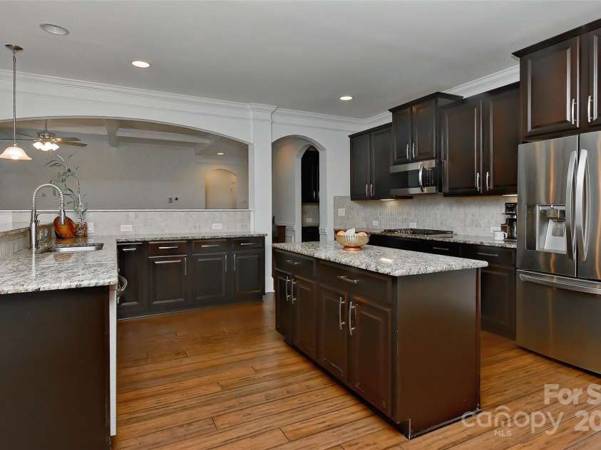 3913 Widgeon Way, Waxhaw, NC 28173.  MLS# CAR4271145, YatesRealty ID 25308. 