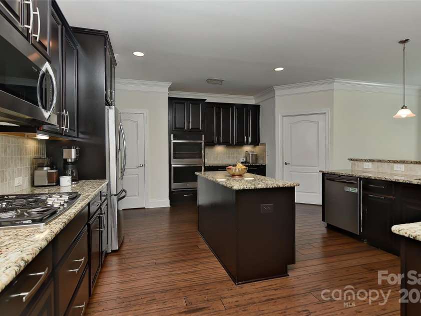 3913 Widgeon Way, Waxhaw, NC 28173.  MLS# CAR4271145, YatesRealty ID 25308. 