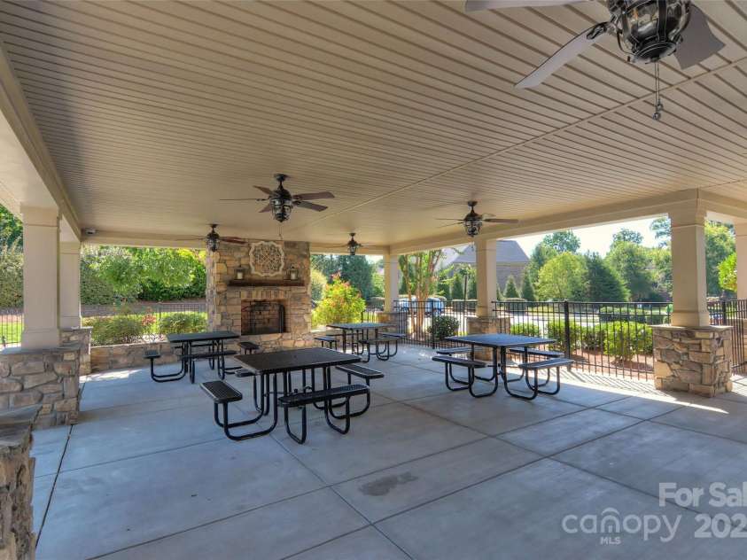 3913 Widgeon Way, Waxhaw, NC 28173.  MLS# CAR4271145, YatesRealty ID 25308. 