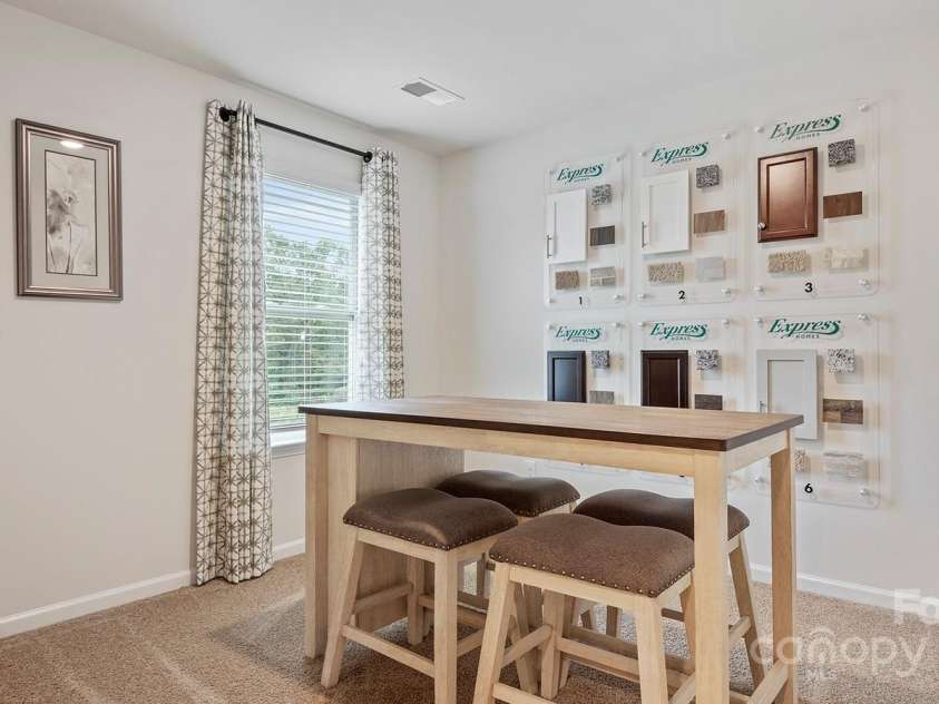 12125 Lady Bell Drive, Charlotte, NC 28278.  MLS# CAR4272562, YatesRealty ID 25309. 