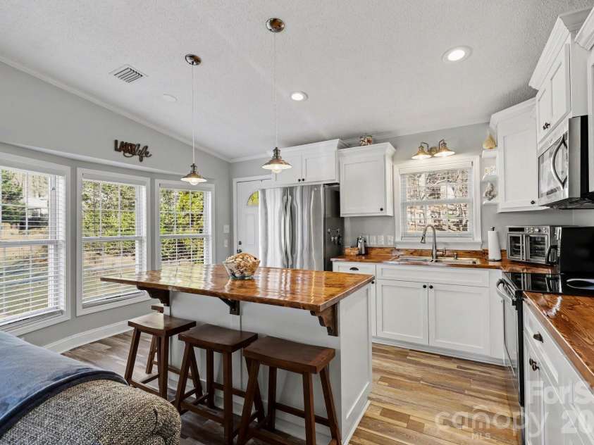 119 Deerfield Drive, New London, NC 28127.  MLS# CAR4350179, YatesRealty ID 2531. 