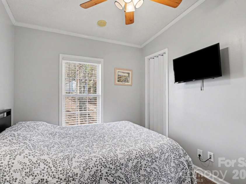 119 Deerfield Drive, New London, NC 28127.  MLS# CAR4350179, YatesRealty ID 2531. 