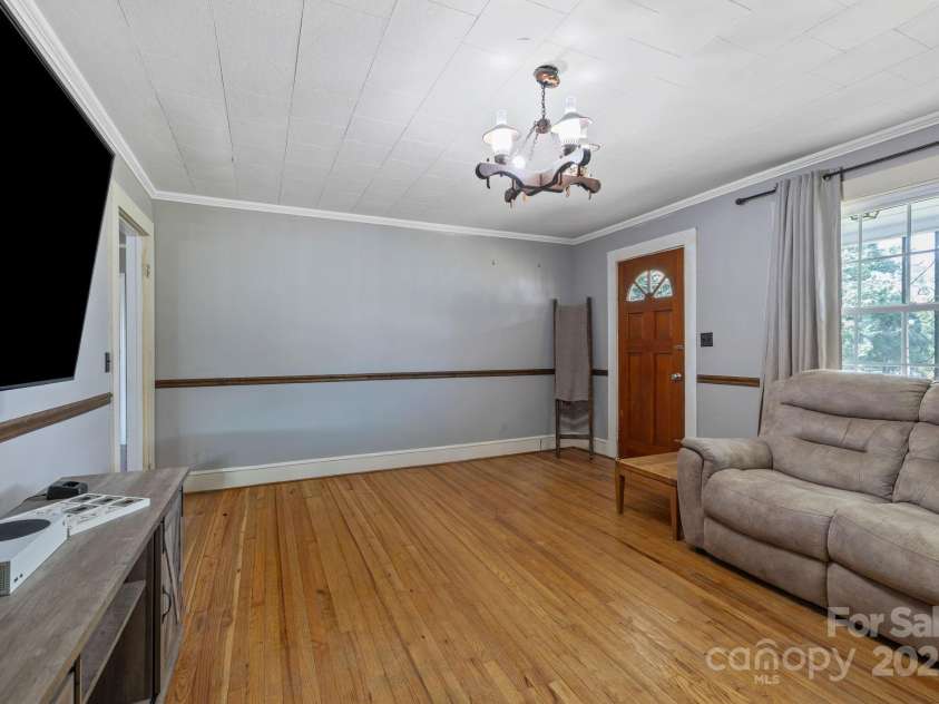 187 Oakridge Drive, Forest City, NC 28043.  MLS# CAR4306647, YatesRealty ID 2531. 