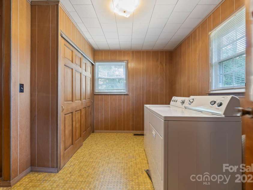 187 Oakridge Drive, Forest City, NC 28043.  MLS# CAR4306647, YatesRealty ID 2531. 